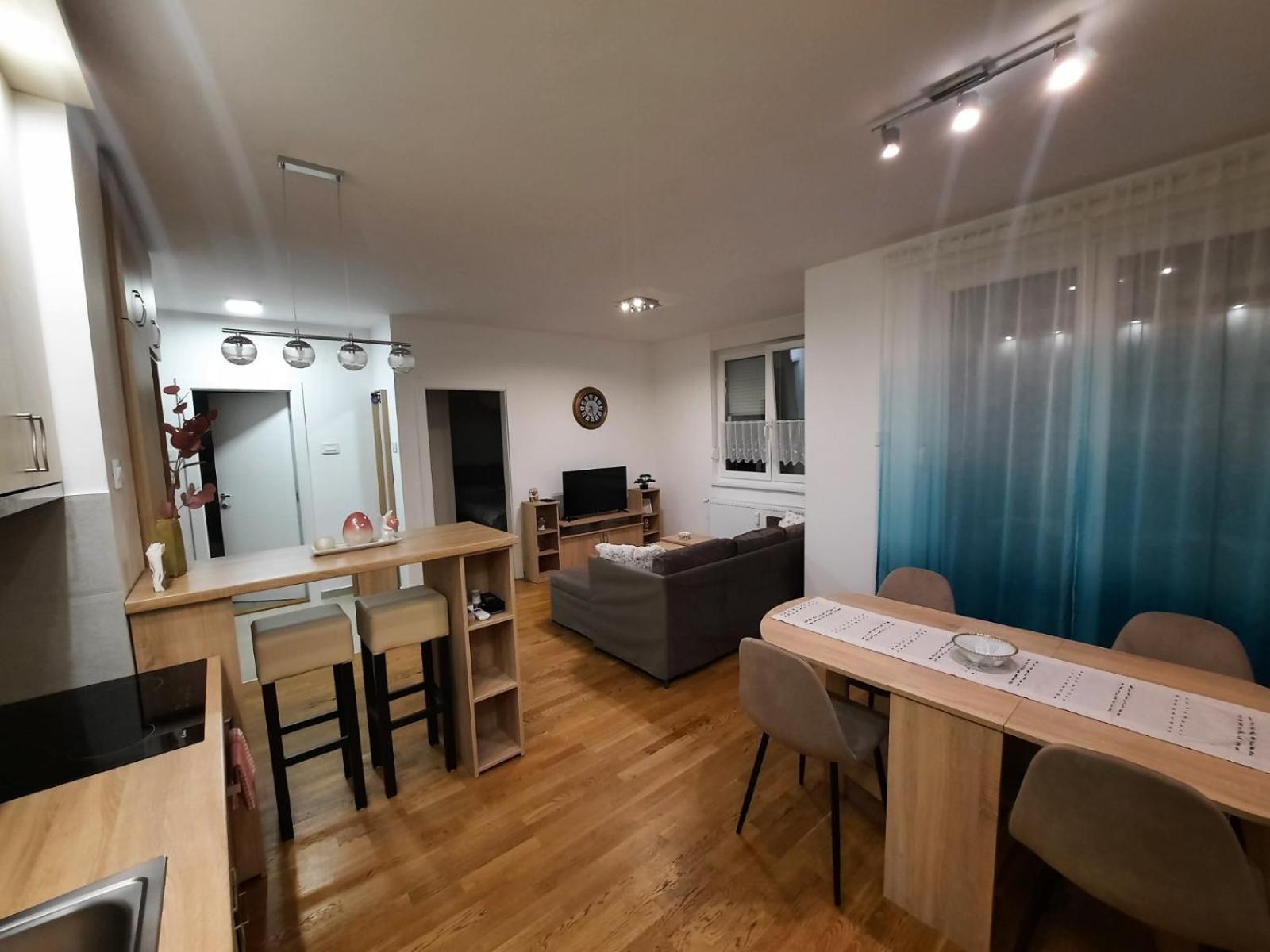 Lux Advent Apartment ซูโบติกา ภายนอก รูปภาพ