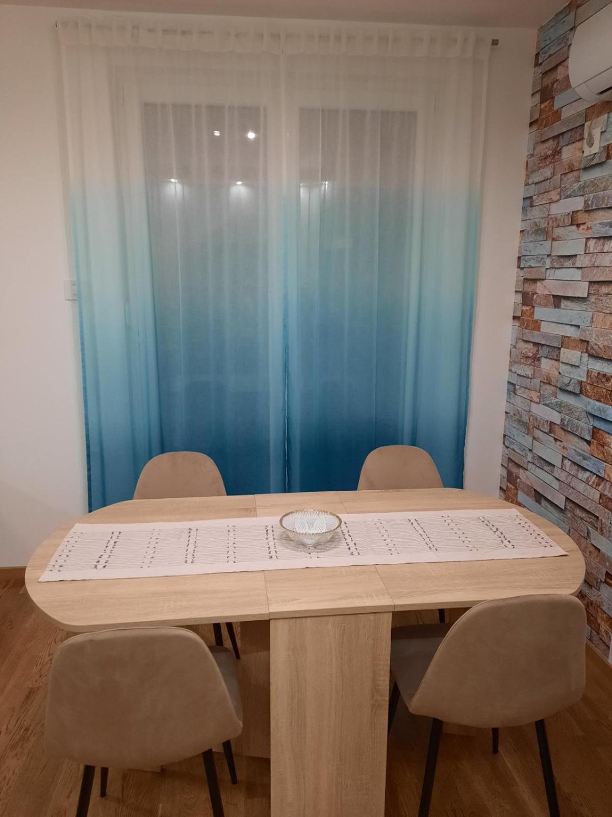 Lux Advent Apartment ซูโบติกา ภายนอก รูปภาพ